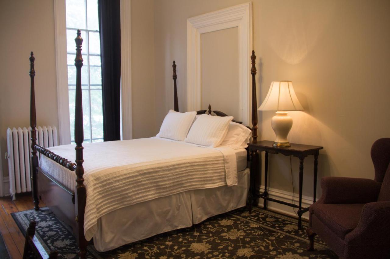 Hotel The Wiltwyck Kingston Esterno foto